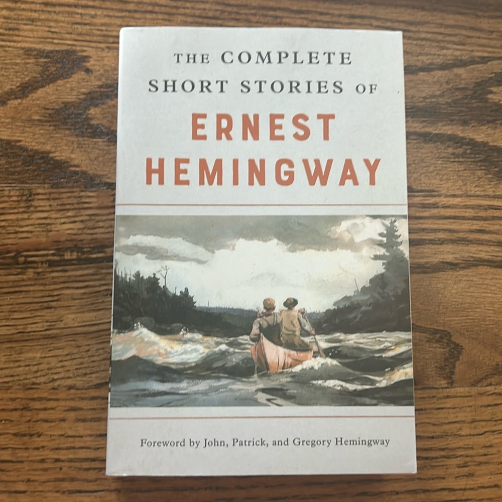 The complete short stories of Ernest Hemingway paperback book